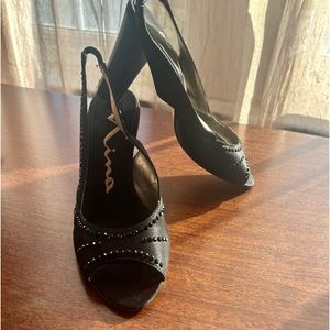 Nina beaded heels Sz 6